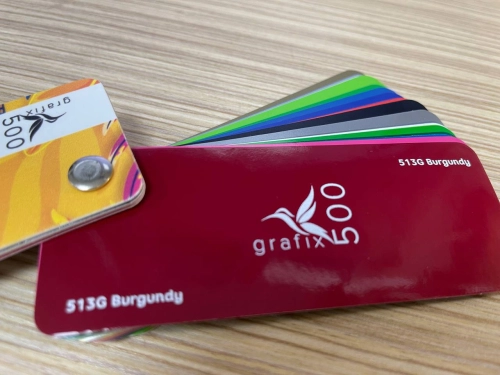 Плёнка мономерная GRAFIX, серия 500, 513G, бургундская красная, глянцевая, 1.23 x 50 м