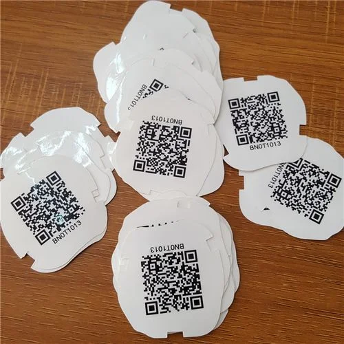 Стикер  визитка с QR-кодом2