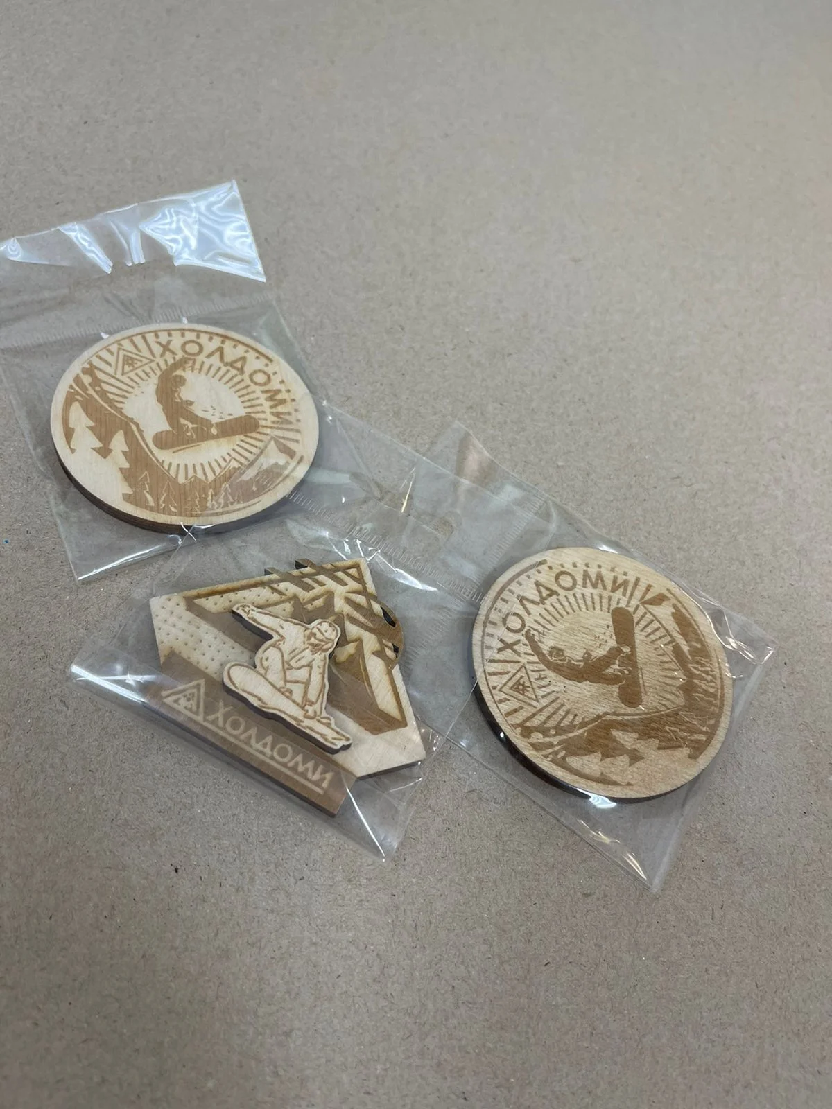 магнит дерево гравировка