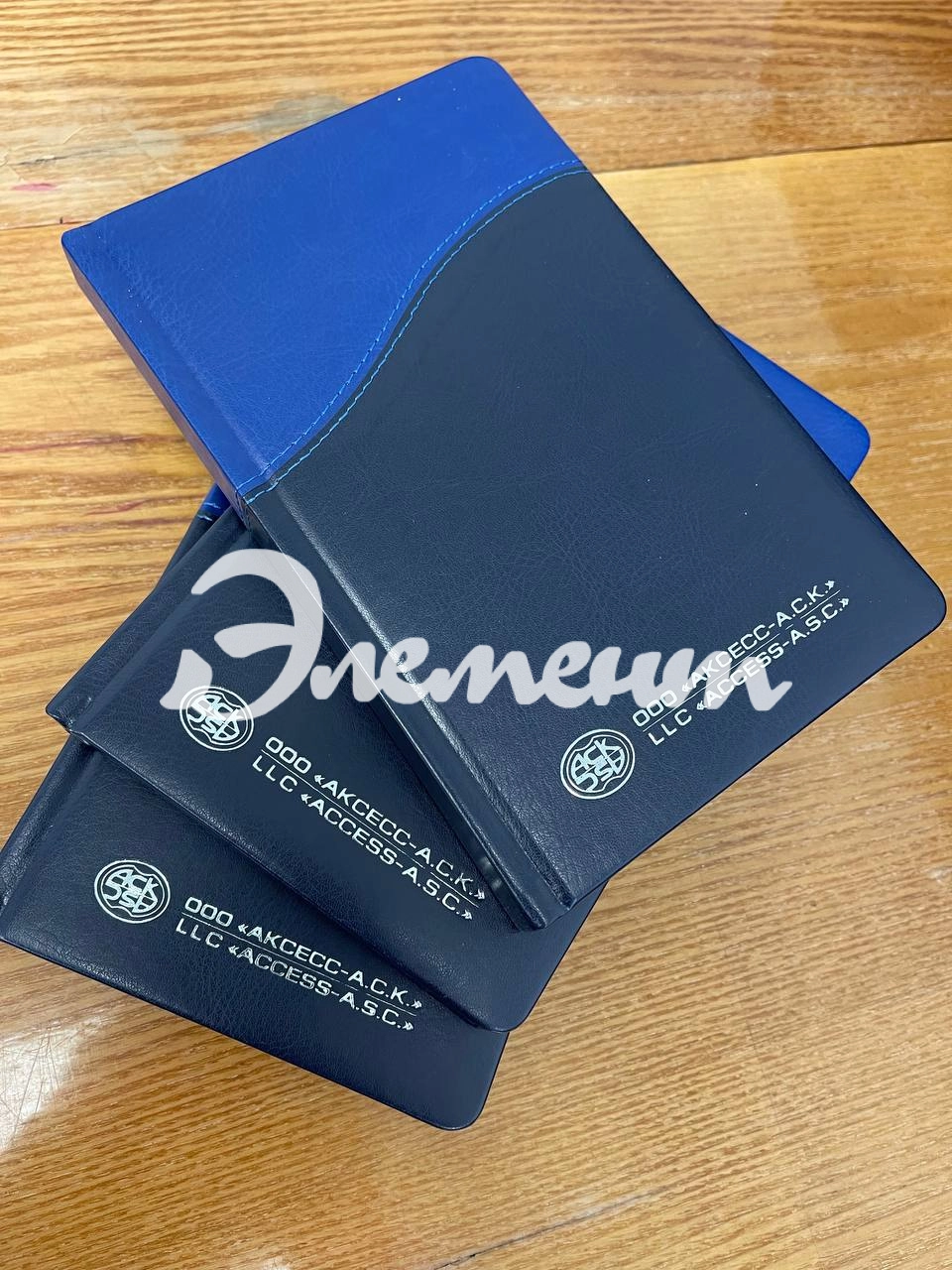 Тиснение ежедневников фольгой16