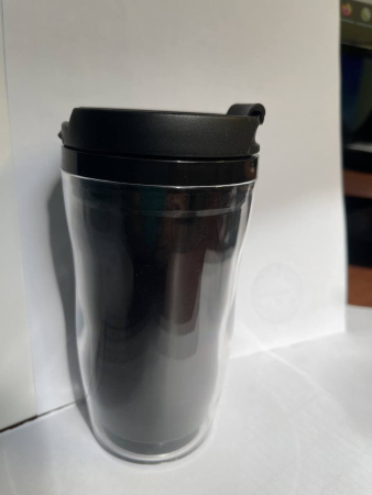 Стакан для воды пластик с черной крышкой с изображением